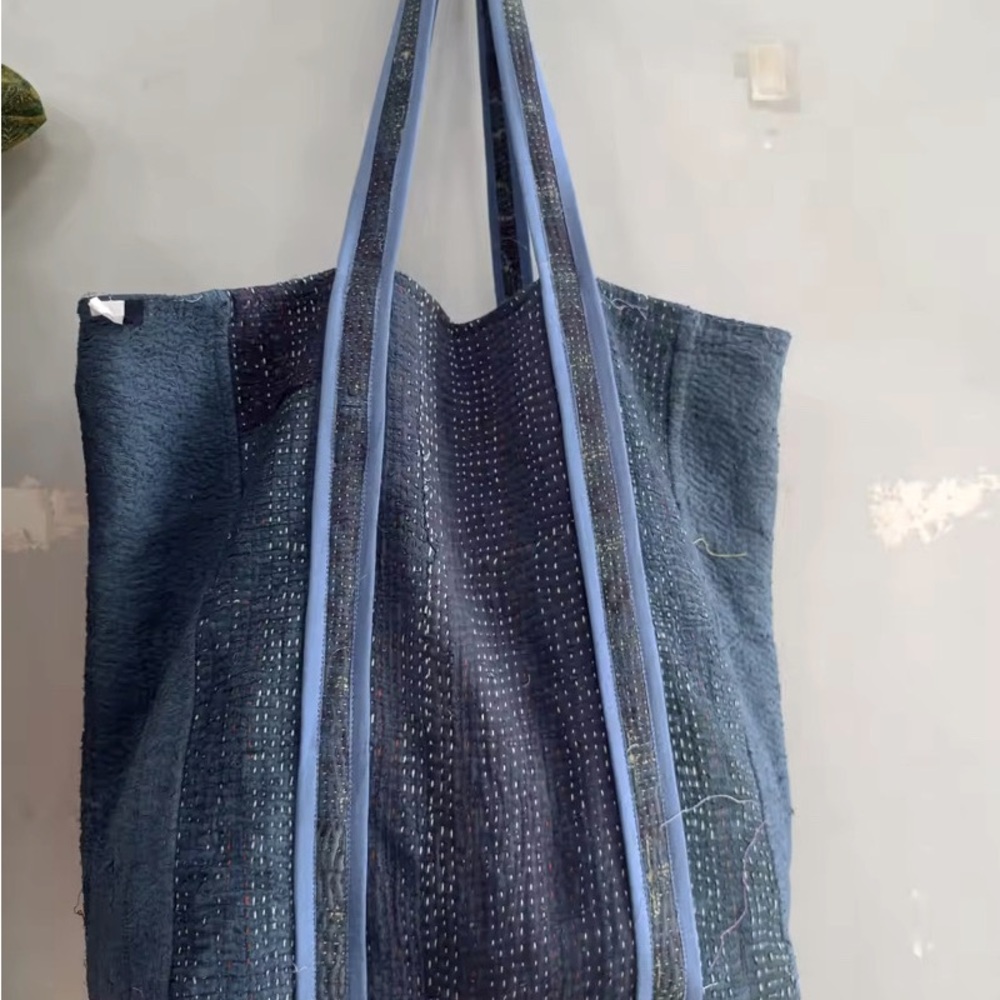 Kantha Weekender Tote Bag - overdyed - Picture 3 of 4